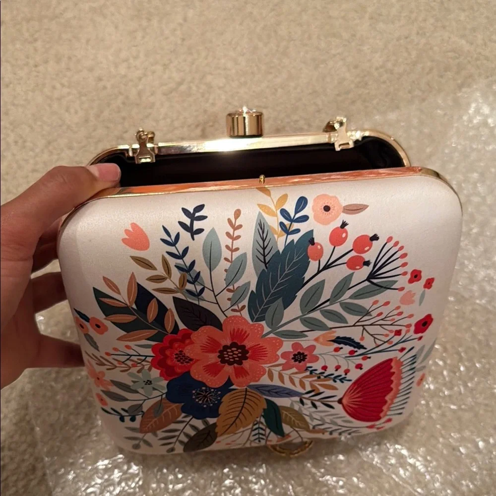 Floral Printed Ivory Crossbody Clutch with Gold Chain